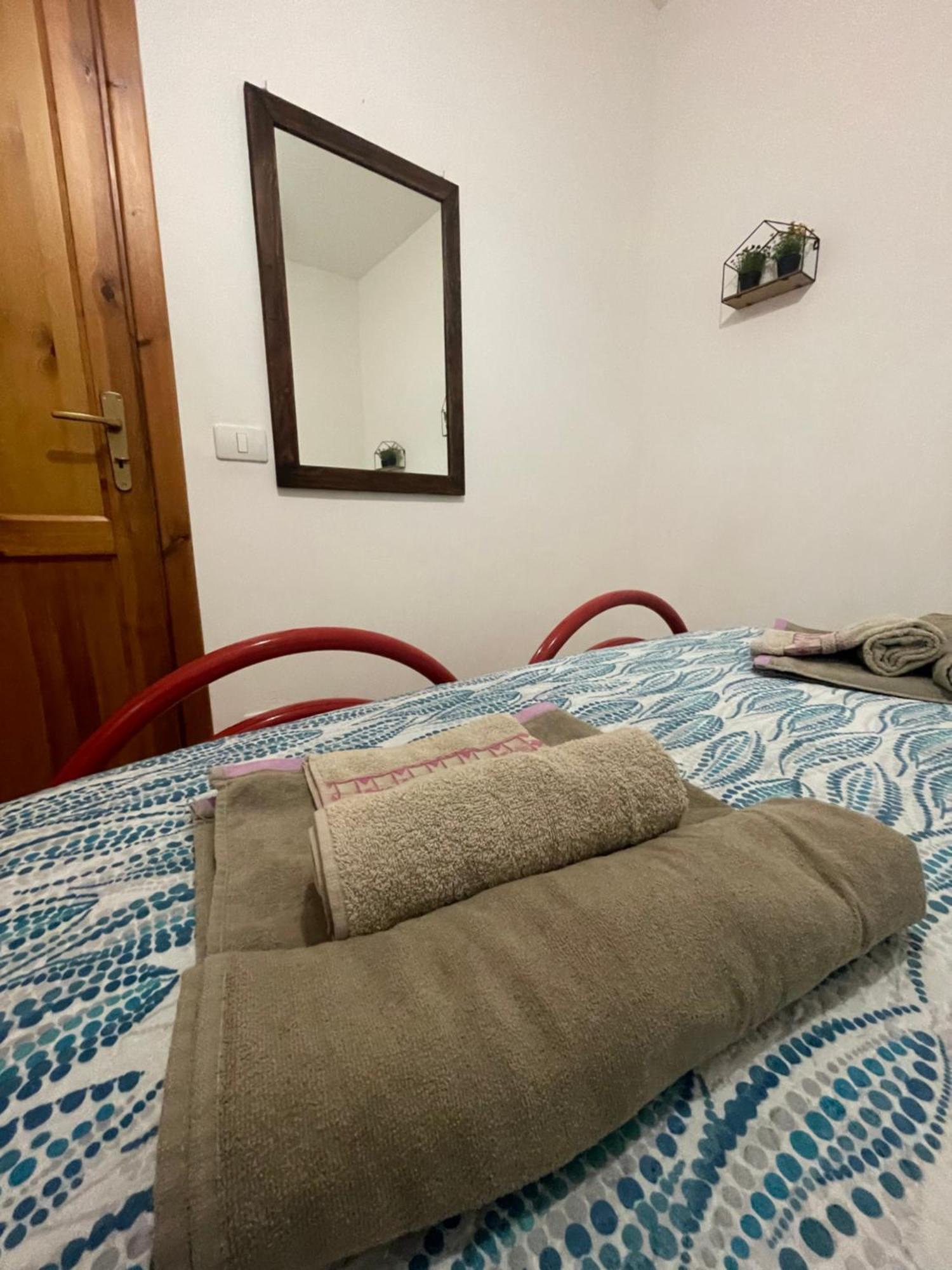 Appartamento Al Centro Di Ustica Isola di Ustica Dış mekan fotoğraf